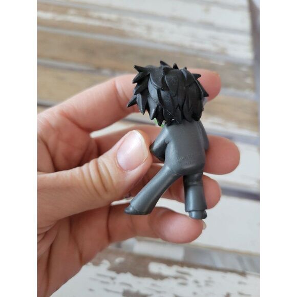 Living Dead Dolls Jason ax figurine - Picture 3 of 9